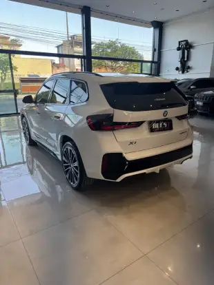 BMW-X1-2024