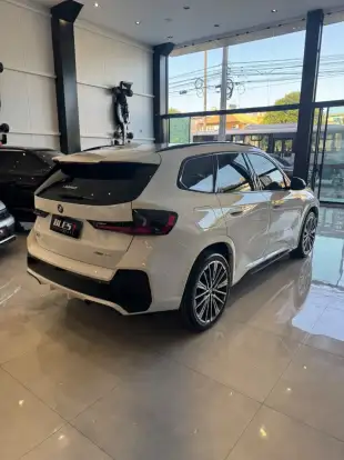 BMW-X1-2024