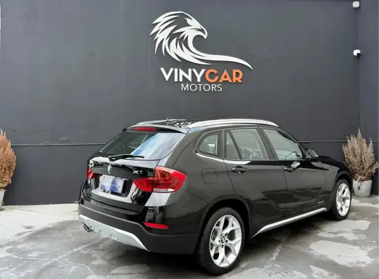 BMW-X1-2.0 20I 4X2 16V FLEX 4P AUTOMÁTICO BMW-X1-2015
