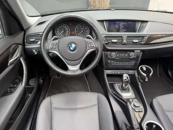 BMW-X1-2.0 20I 4X2 16V FLEX 4P AUTOMÁTICO BMW-X1-2015