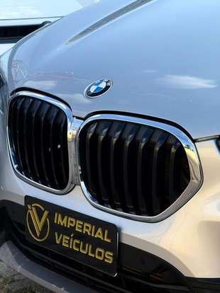 BMW-X1-2021