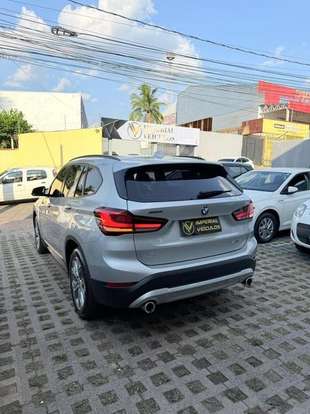 BMW-X1-2021
