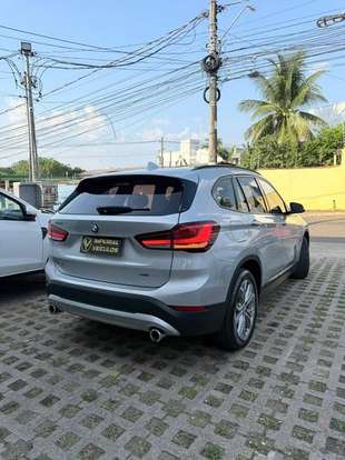 BMW-X1-2021