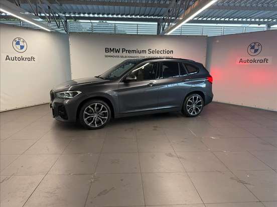BMW-X1-2022