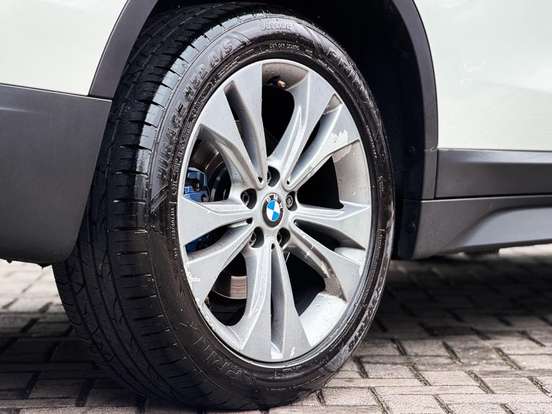 BMW-X1-2.0 16V TURBO ACTIVEFLEX SDRIVE20I X-LINE 4P AUTOMÁTICO BMW-X1-2017