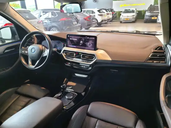 BMW-X3-2022