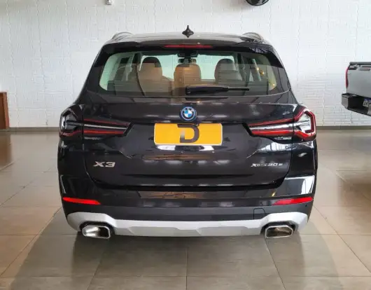 BMW-X3-2022