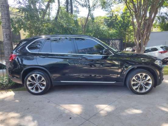 BMW-X5-2017