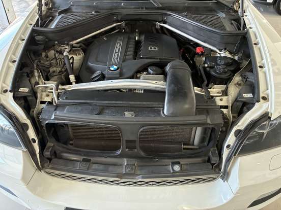 BMW-X6-2013