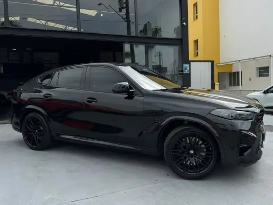 BMW-X6-2023