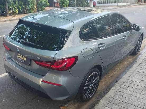 BMW-118i-1.5 12V GASOLINA SPORT GP STEPTRONIC BMW-118i-2023