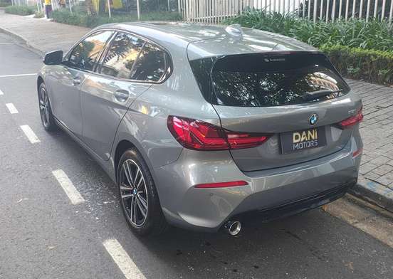 BMW-118i-2023