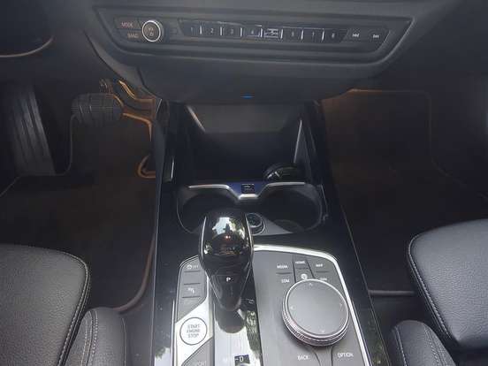 BMW-118i-1.5 12V GASOLINA SPORT GP STEPTRONIC BMW-118i-2023