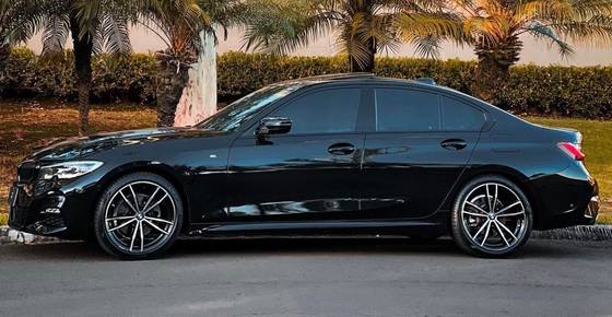 BMW 320i 2.0 16V TURBO GASOLINA M SPORT AUTOMÁTICO