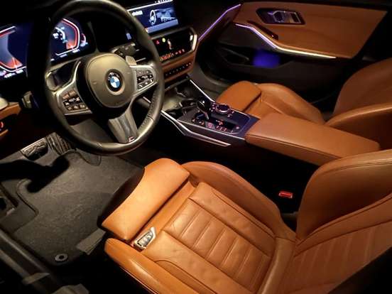 BMW-320i-2.0 16V TURBO GASOLINA M SPORT AUTOMÁTICO BMW-320i-2019