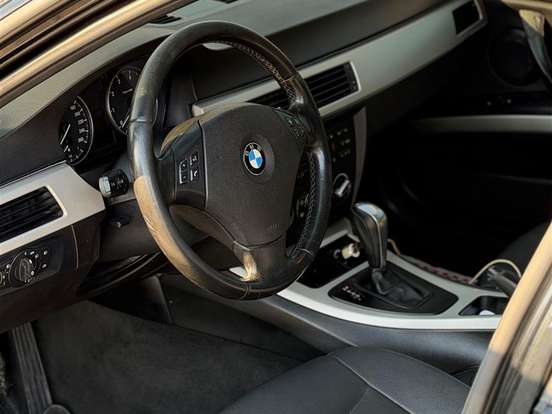 BMW-320i-2.0 JOY 16V GASOLINA 4P AUTOMÁTICO BMW-320i-2010