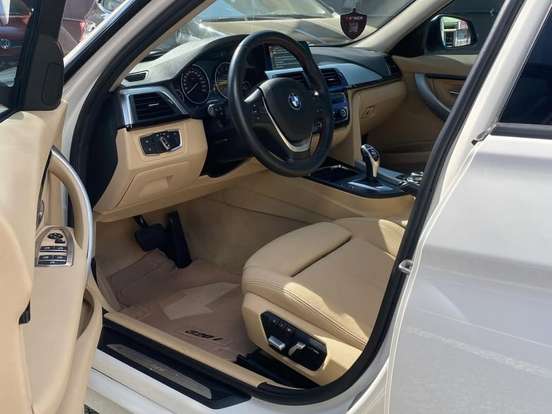BMW-320i-2.0 SPORT GP 16V TURBO ACTIVE FLEX 4P AUTOMÁTICO BMW-320i-2017