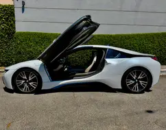 BMW i8 1.5 12V HYBRID EDRIVE AUTOMÁTICO BMW i8 1.5 12V HYBRID EDRIVE AUTOMÁTICO
