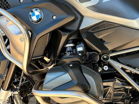 BMW-R 1250 GS TRIPLE BLACK BMW-R 1250 GS TRIPLE BLACK-2023