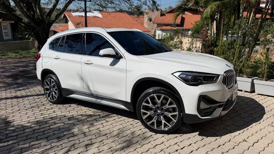 BMW X1 2.0 16V TURBO ACTIVEFLEX SDRIVE20I X-LINE PLUS 4P AUTOMÁTICO