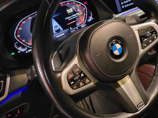 BMW-X6-3.0 TWINPOWER GASOLINA XDRIVE40I M SPORT AUTOMÁTICO BMW-X6-2021