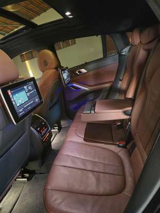 BMW-X6-2021
