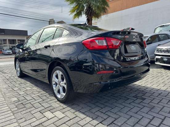 CHEVROLET-CRUZE-2019