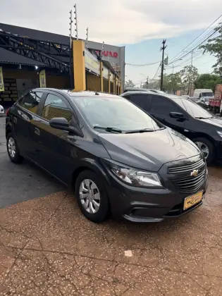 CHEVROLET ONIX 1.0 MPFI LT 8V FLEX 4P MANUAL