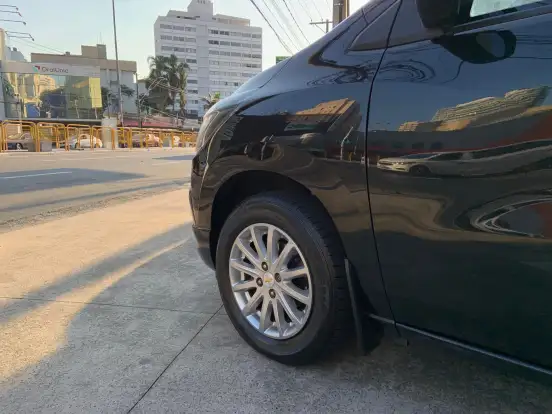 CHEVROLET-SPIN-1.8 LT 8V FLEX 4P AUTOMÁTICO CHEVROLET-SPIN-2015