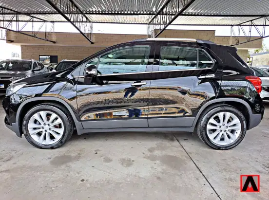 CHEVROLET-TRACKER-2018