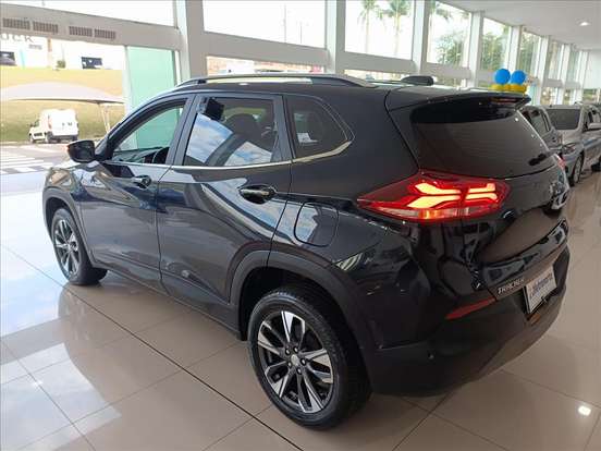 CHEVROLET-TRACKER-2024