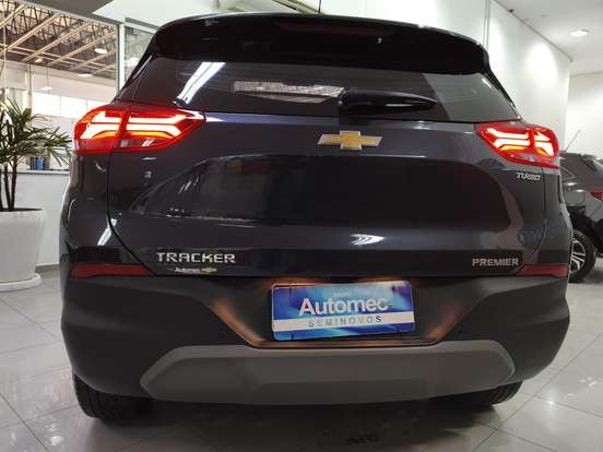 CHEVROLET-TRACKER-2023