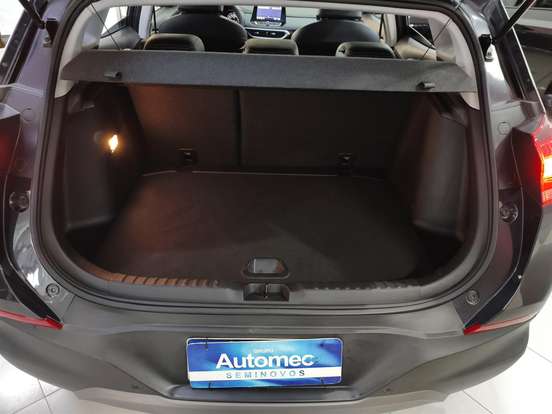 CHEVROLET-TRACKER-2023