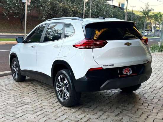 CHEVROLET-TRACKER-2025