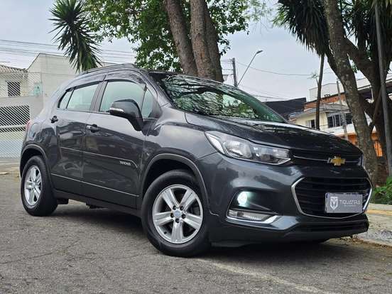 CHEVROLET-TRACKER-2019