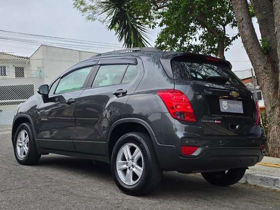 CHEVROLET-TRACKER-2019