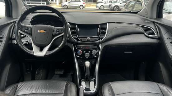CHEVROLET-TRACKER-2019