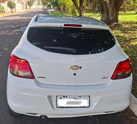 CHEVROLET-ONIX-2019