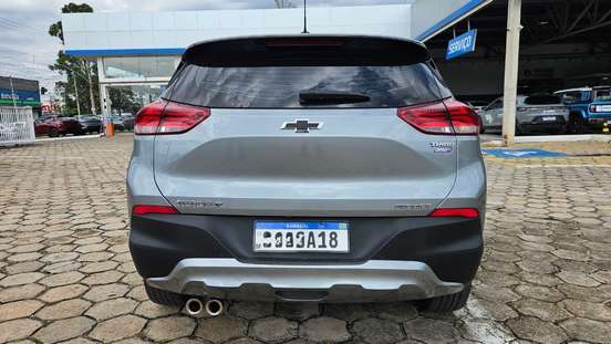 CHEVROLET-TRACKER-2023