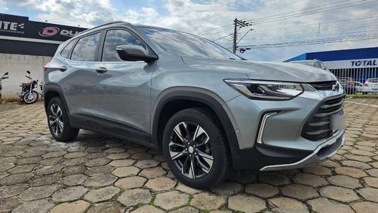 CHEVROLET-TRACKER-2023