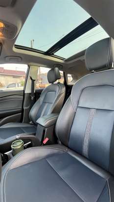 CHEVROLET-TRACKER-2023