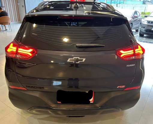 CHEVROLET-TRACKER-2023