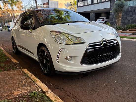CITROËN-DS3-2014