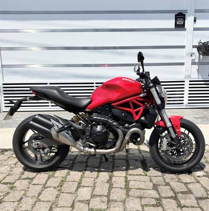 DUCATI MONSTER 821 