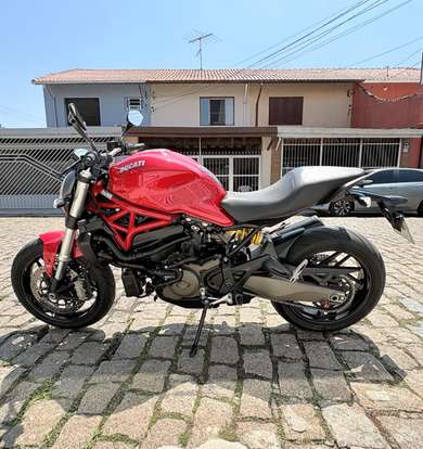 DUCATI-MONSTER 821-2015