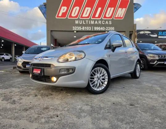 FIAT PUNTO 1.6 ESSENCE 16V FLEX 4P MANUAL