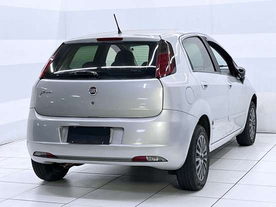 FIAT-PUNTO-2010