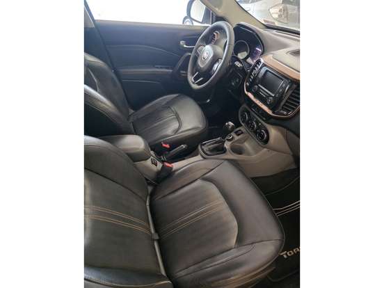 FIAT-TORO-2016