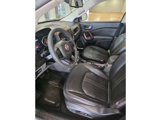 FIAT-TORO-2016