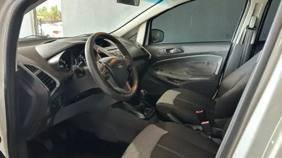 FORD-ECOSPORT-2015